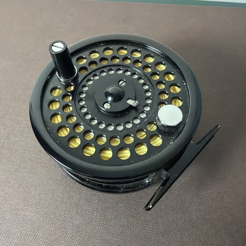 LL Bean Orion III Vintage Fishing Reel 110 Feet Freshwater Saltwater Rare